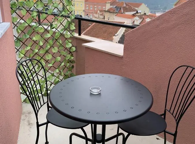 Apartment2 With Terrace And A View Near Amoreiras Lisboa